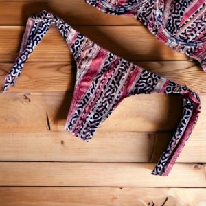 Bottom Mae Print