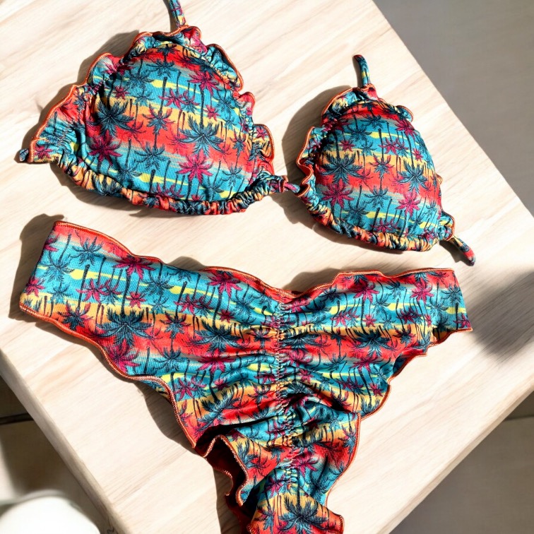 Conjunto de bikini Brasileño top triángulo + bottom culote push up palmeira color Push Up
