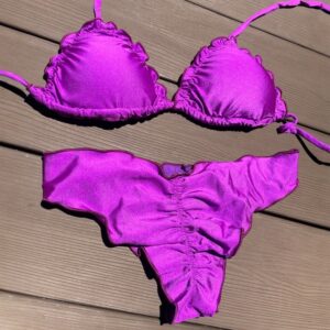 Conjunto de bikini brasileño top triángulo + Bottom culote push up Morado Satinado  Kai Maia