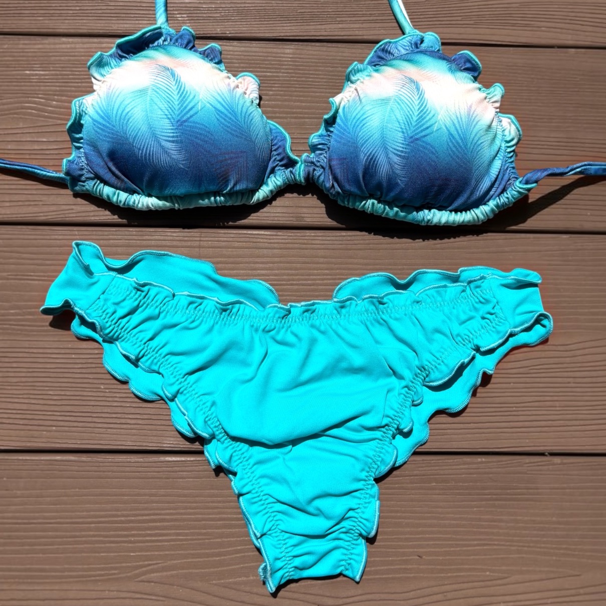 Conjunto de bikini Brasileño top triángulo + bottom culote push up caribe turquesa Kai maia